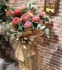 Bó hoa cúc mẫu đơn kỷ niệm ngày cưới