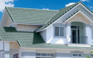 Đối với mái nhà ở vùng hay mưa