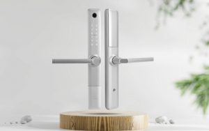 khóa cửa ticklock