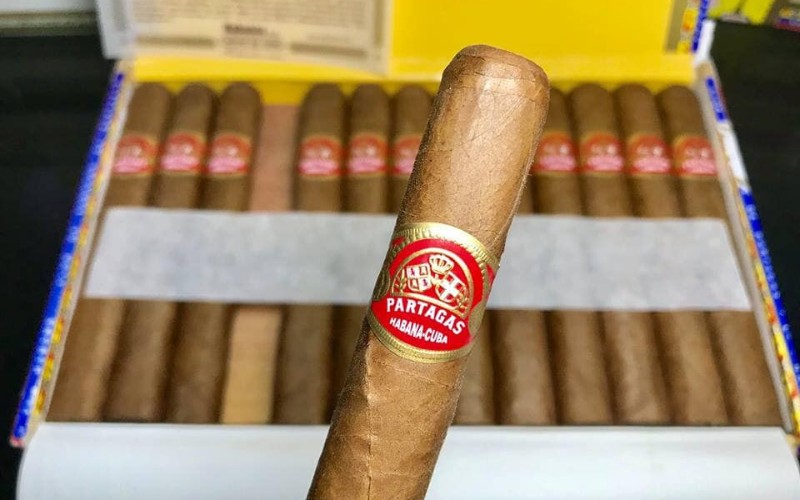 Mua xì gà Partagas Mille Fleurs rất đáng tiền