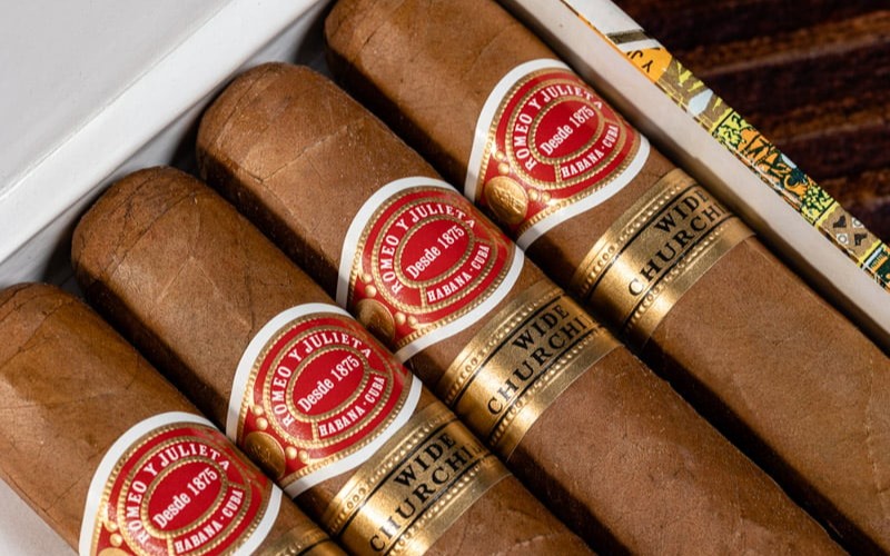 Xì gà Romeo y Julieta Churchills dòng xì gà nổi tiếng và lâu đời