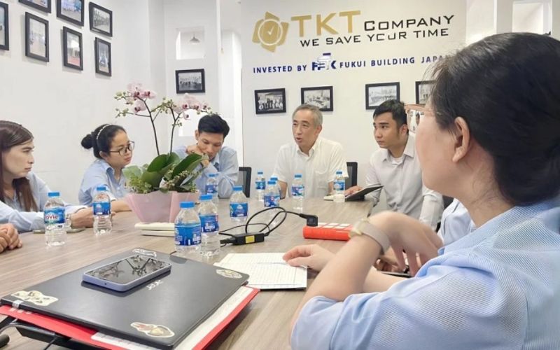 đơn vị thi công sơn epoxy TKT Company